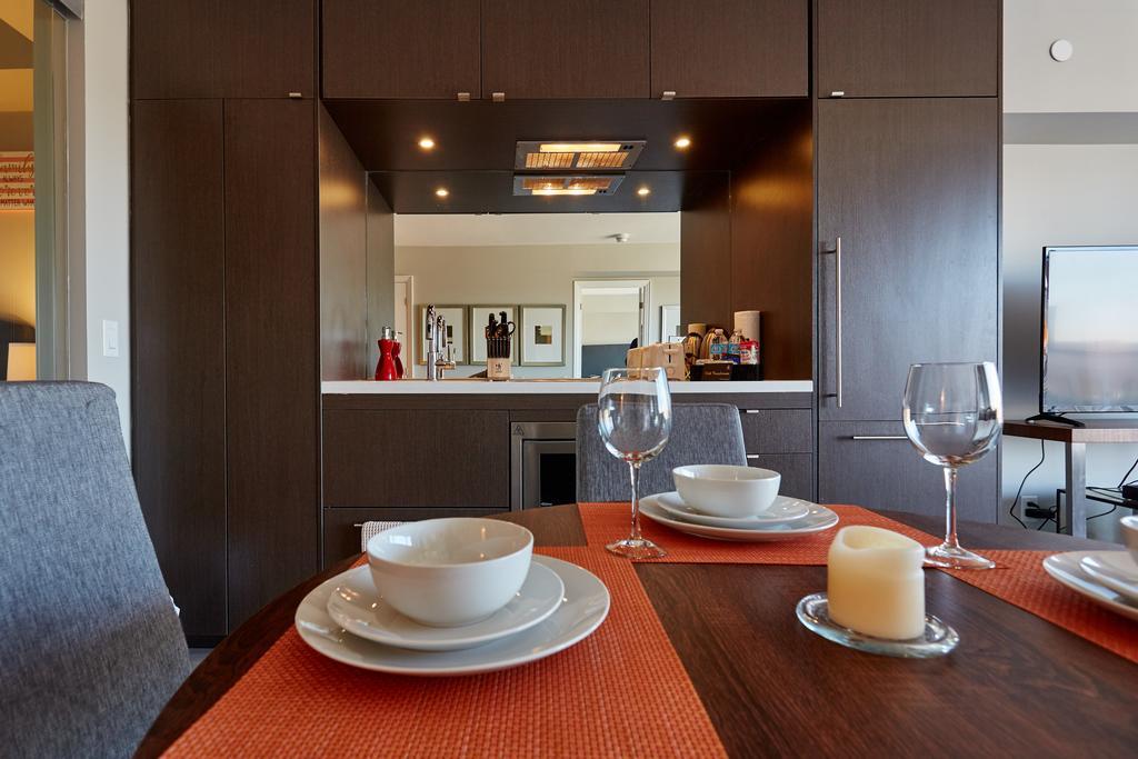 טורונטו Atlas Suites - Yorkville Furnished Apartments חדר תמונה