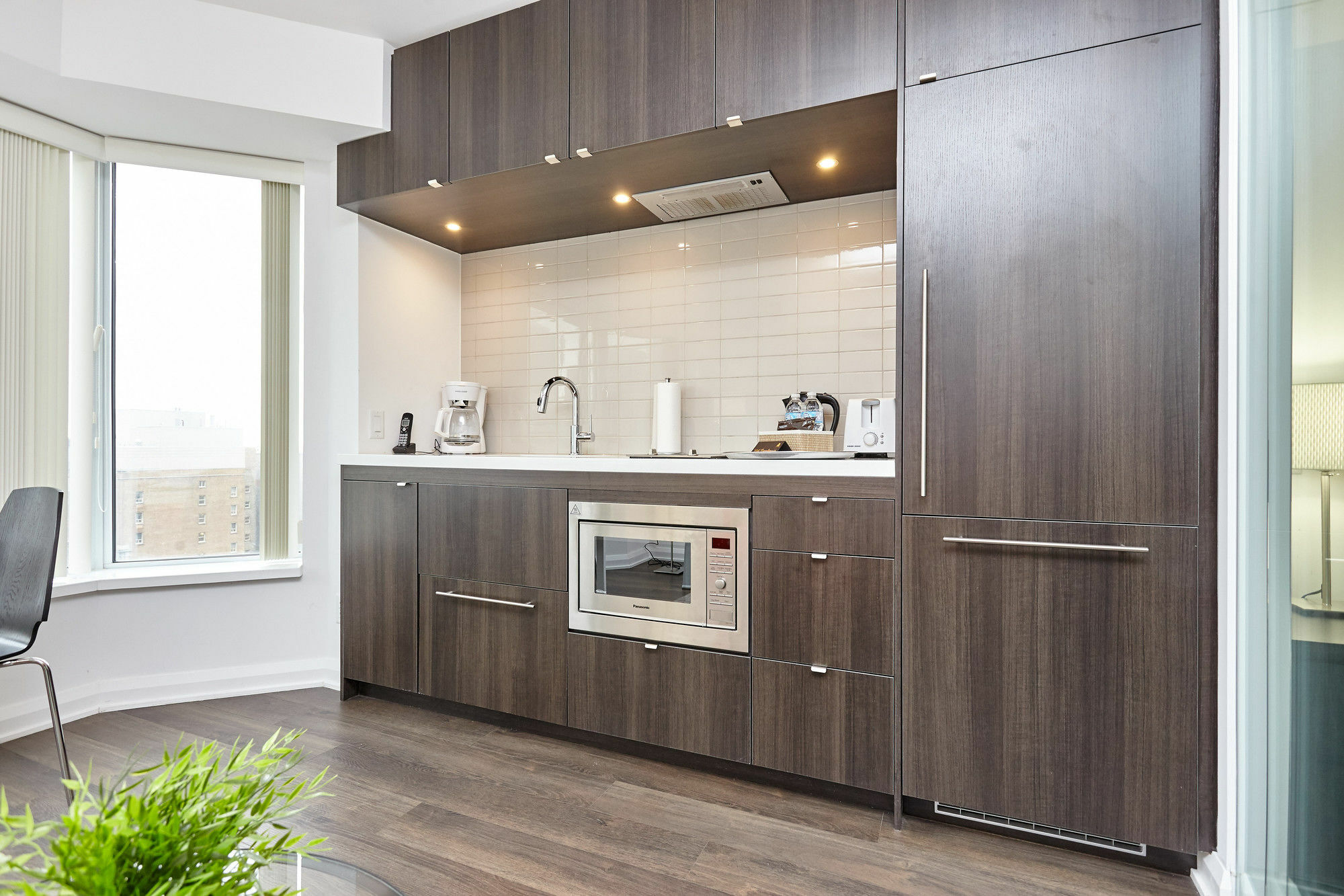 טורונטו Atlas Suites - Yorkville Furnished Apartments מראה חיצוני תמונה